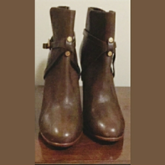 Tory Burch Brown Dorese Leather Ankle Boots - Picture 5 of 10